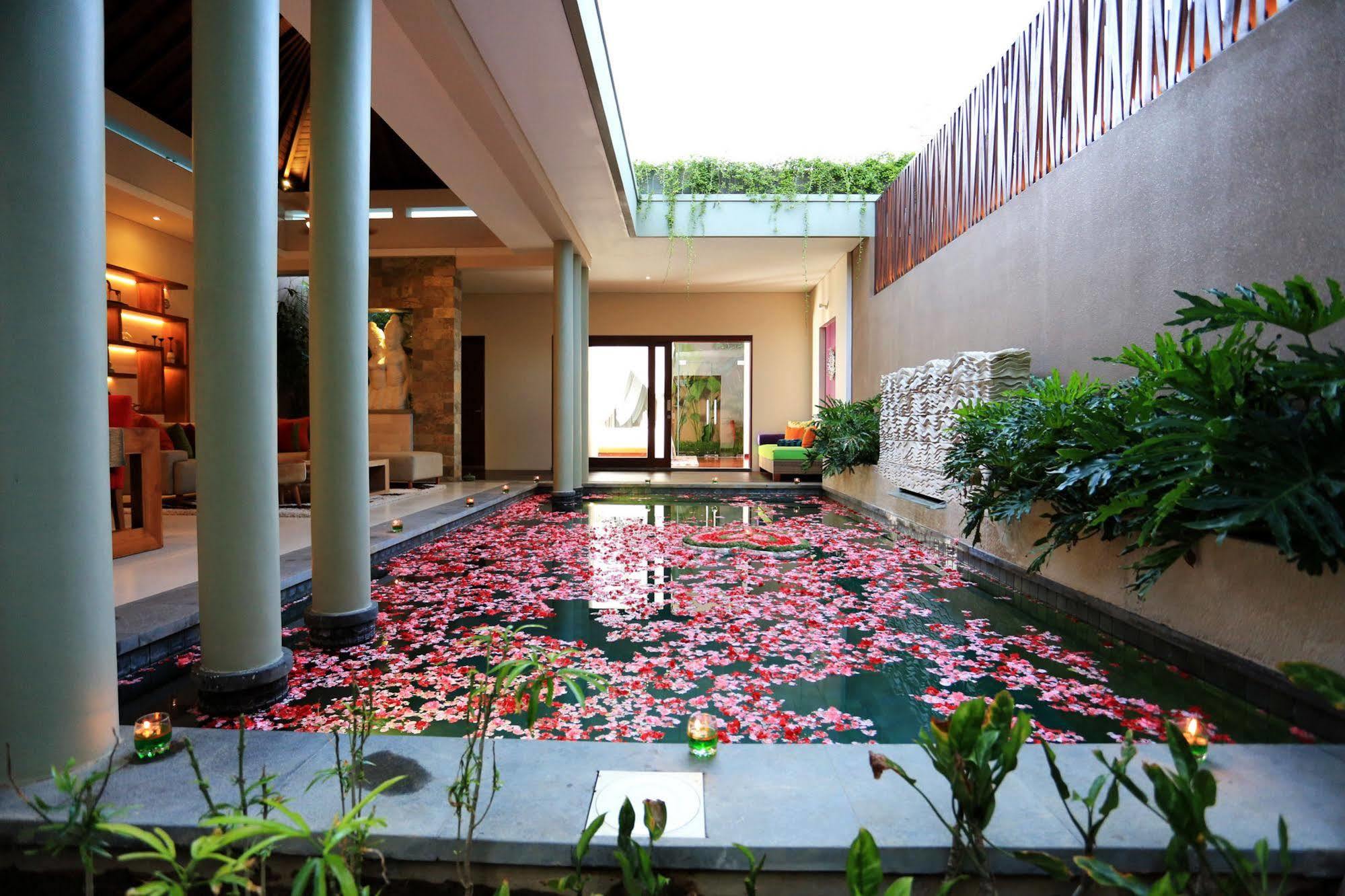 The Kasih Villas & Spa Seminyak Dış mekan fotoğraf
